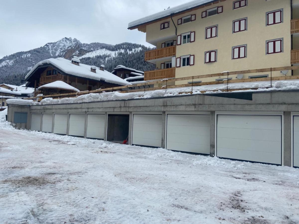 Appartamenti Ladina Campitello di Fassa Exterior foto