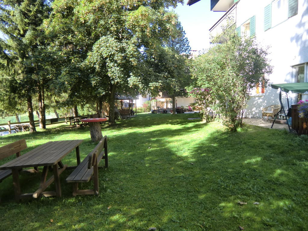 Appartamenti Ladina Campitello di Fassa Exterior foto