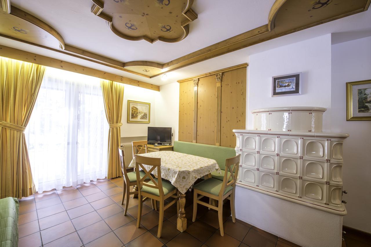 Appartamenti Ladina Campitello di Fassa Exterior foto